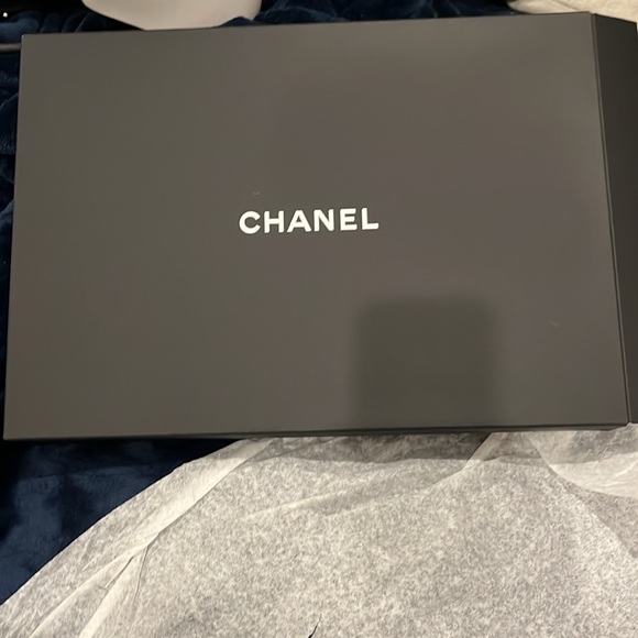 CHANEL Quilted Black Clutch O Case Vegas Charm Pull w/Box - Picture 11 of 11